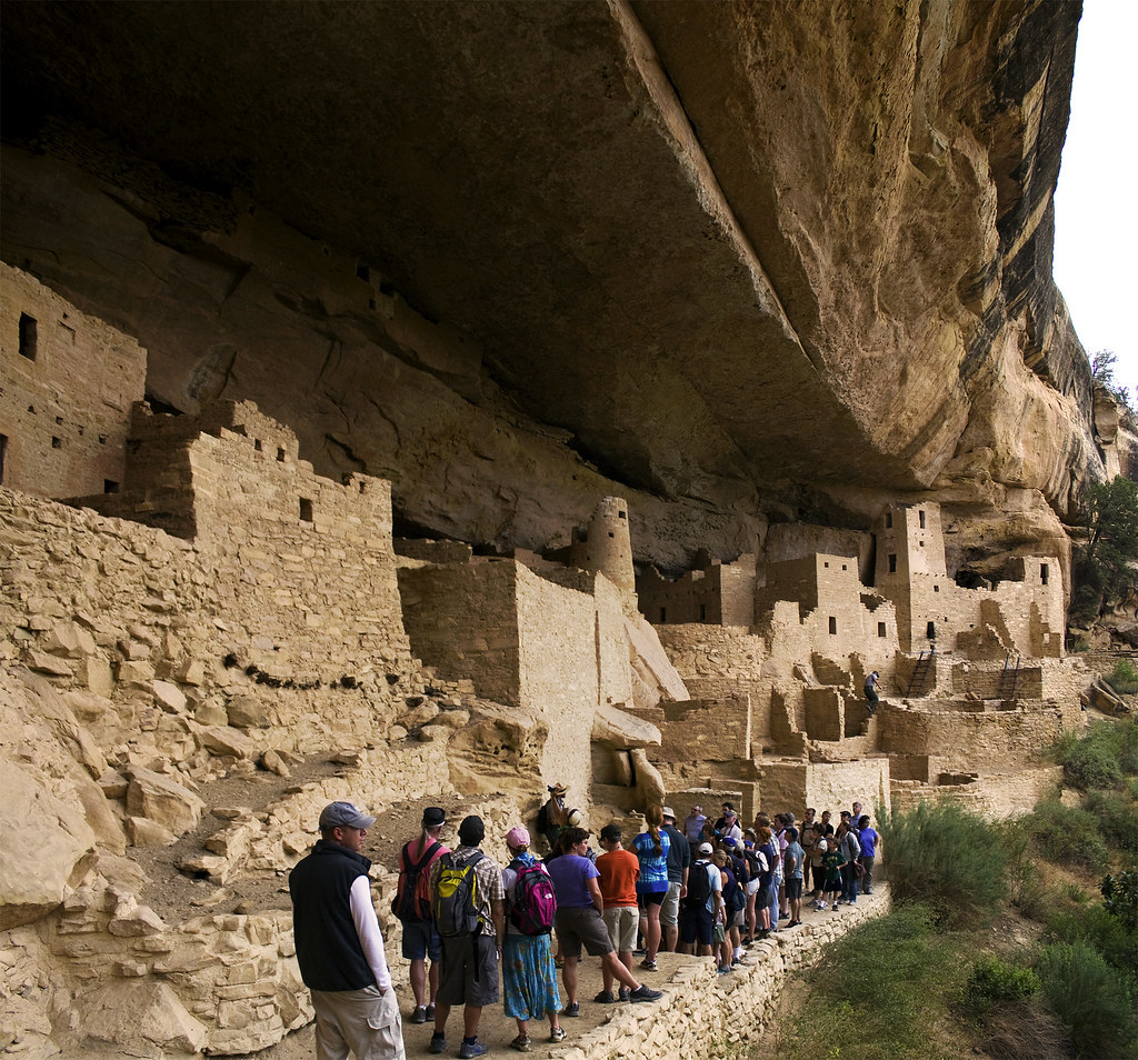 Mesa Verde cliff dwellings with tourists Mesa Verde Nation… Flickr