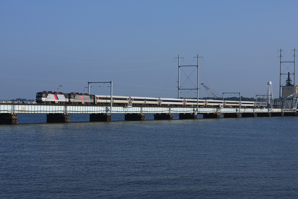 R NJT 4418, Tr 3273, 18.01 Penn Station to Long Branch, Pe… Flickr