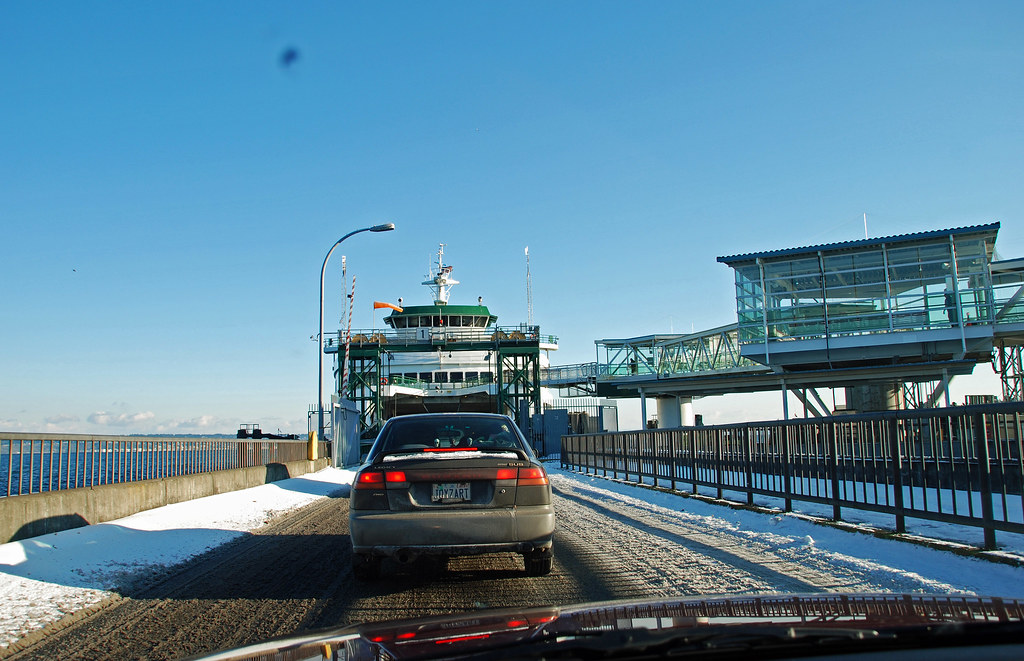 Boarding Puyallup on a cold, snowy day bswanplsbo Flickr