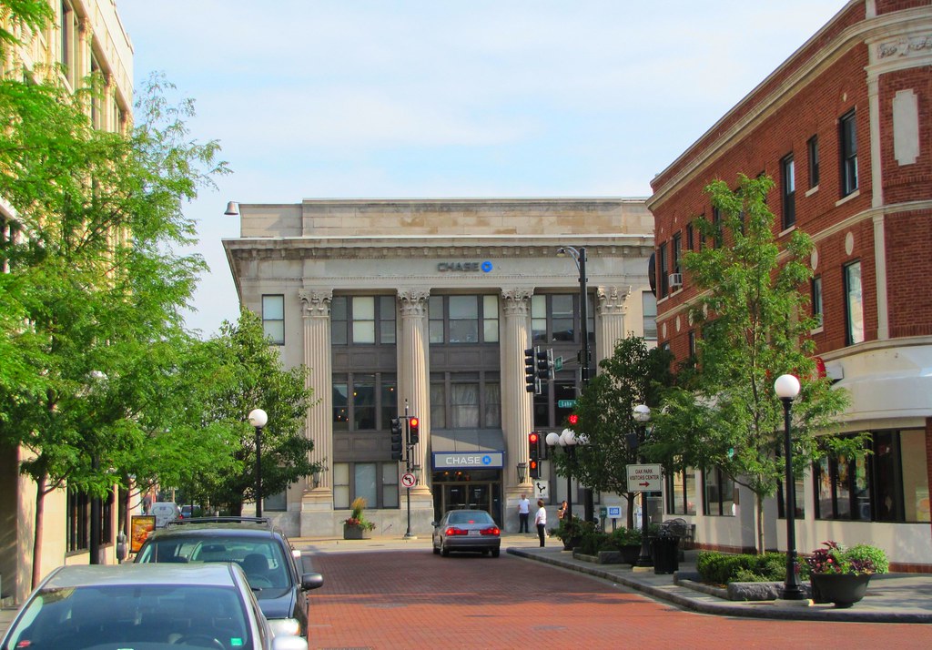 Downtown Oak Park The Village of Oak Park is a suburb of C… Flickr