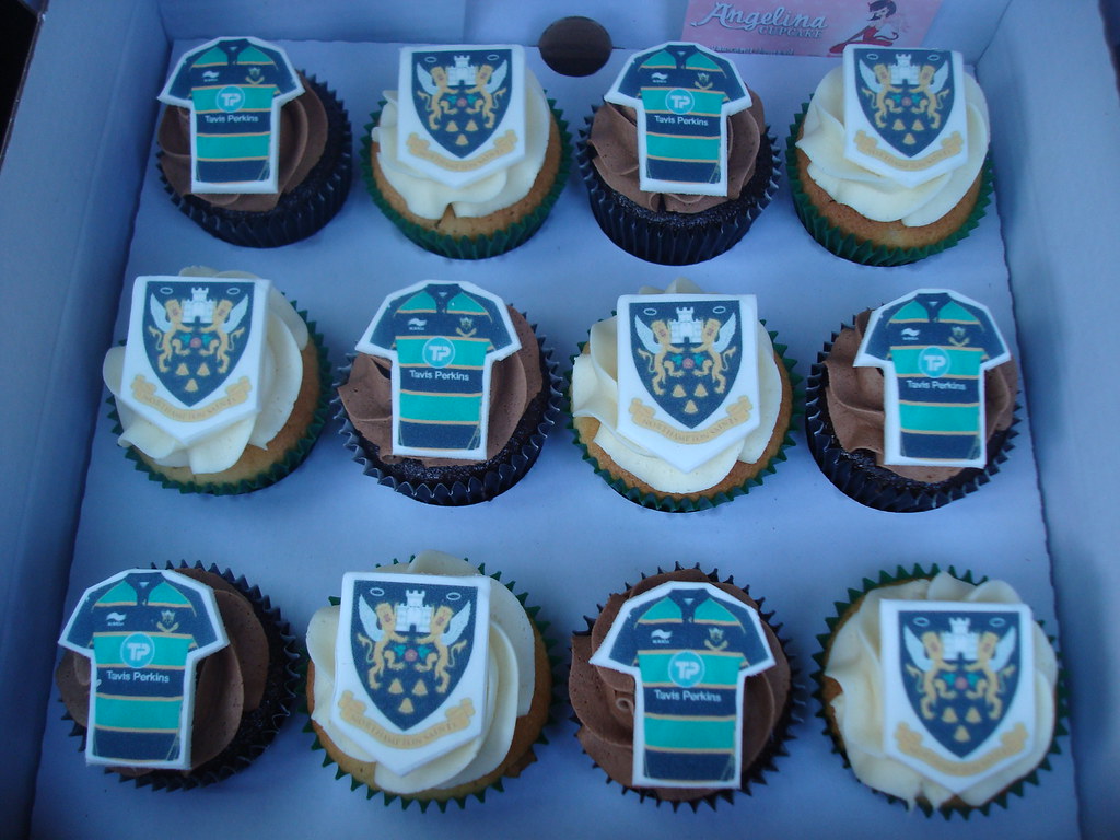 Northampton Saints (Rugby) cupcakes Printed icing toppers … Flickr