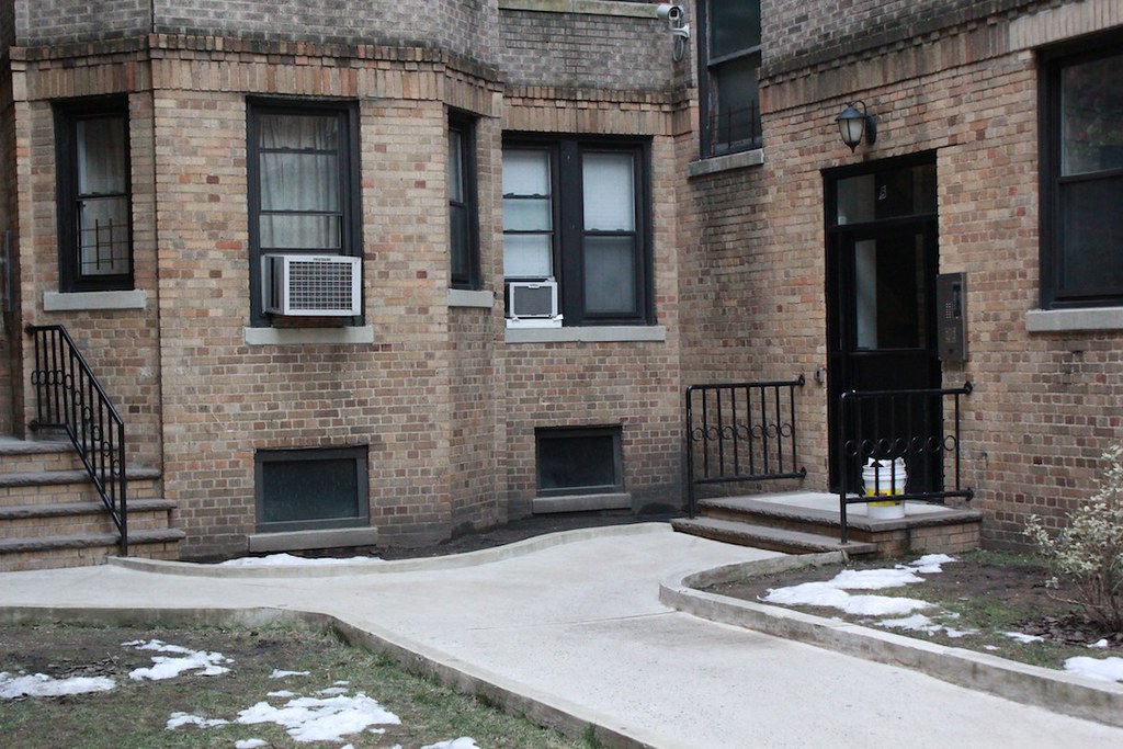 Jackson Heights Rentals visit f… Flickr