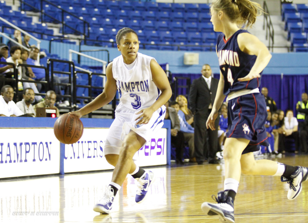 3 Choicetta McMillian Hampton vs Richmond in Women’s Bask… Flickr