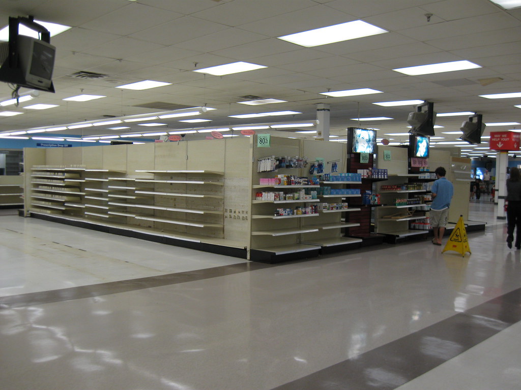 28th street meijer The only merchandise left on 2 or 3 she