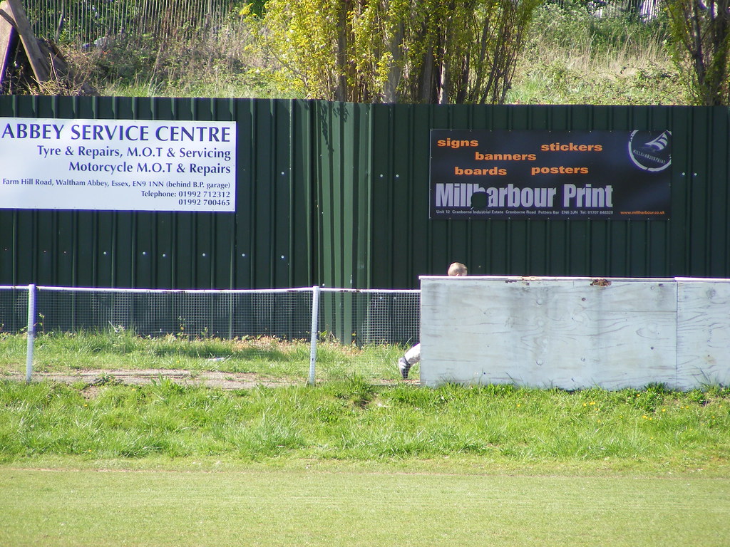 Waltham Abbey FC Ground Capershotts (13) Local Bus Driver Flickr