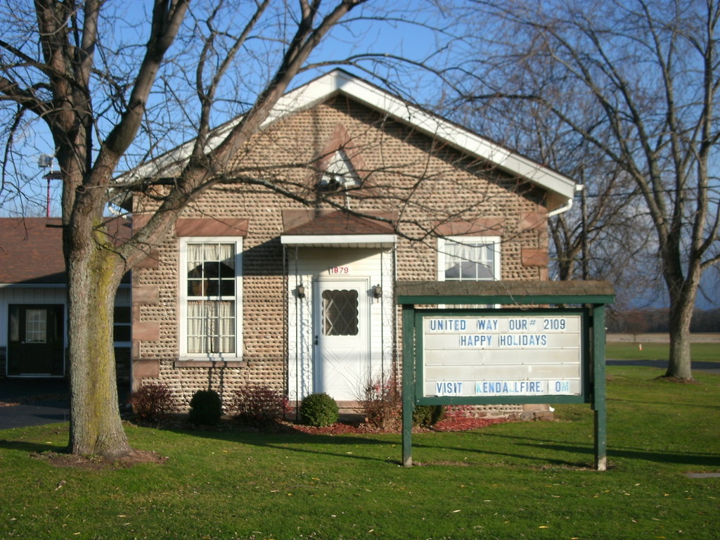 Kendall, New York GE DIGITAL CAMERA Kendall, New York Doug Kerr