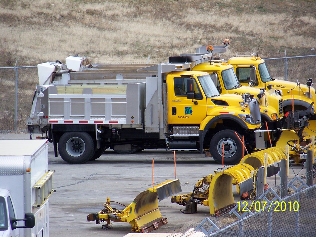 PennDot 2011 International WorkStar | Trucks, Buses, & Trains by
