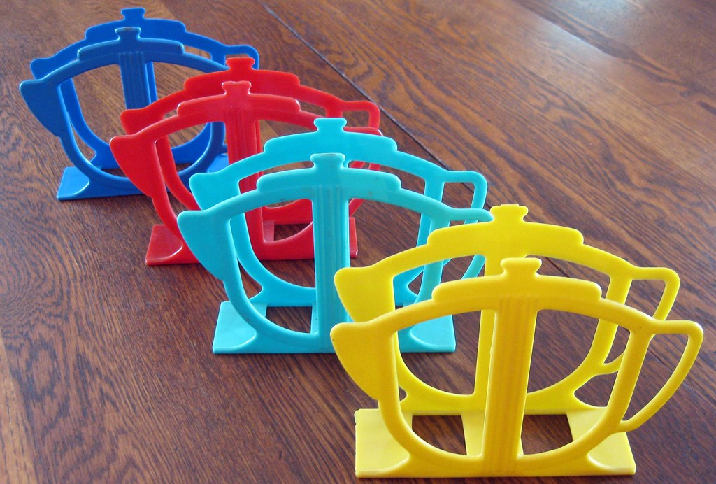 1950s teapotshaped napkin holders Little collection of 50… Flickr