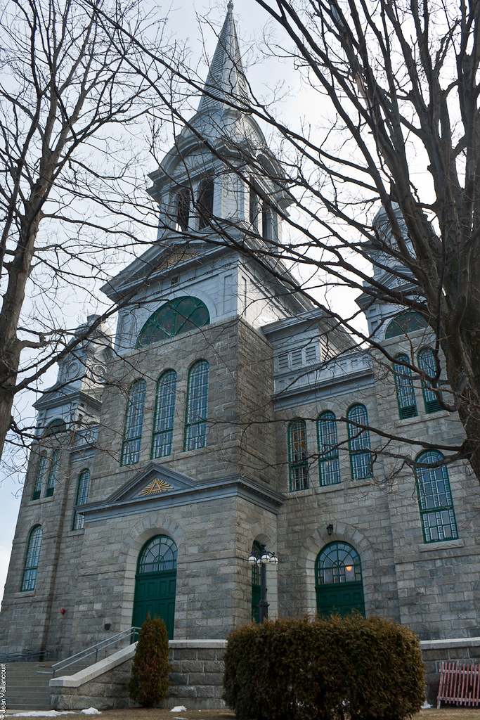 Église StAlphonse L'église où j'ai été baptisé et où on a… Flickr