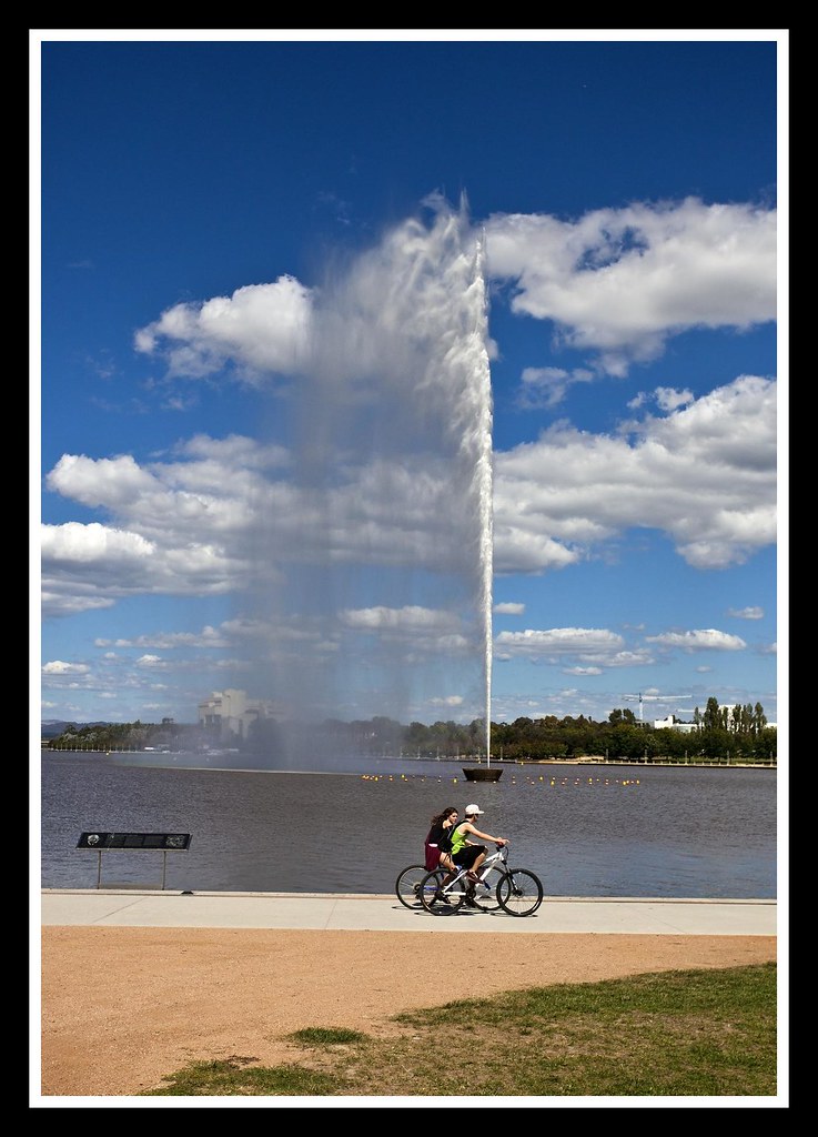 Canberra Captain Cook Fountain1= Canberra Captain Cook Fo… Flickr