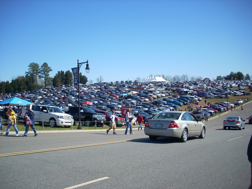 Martinsville Speedway Ridgeway, VA The Martinsville Speed… Flickr