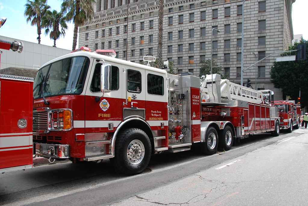 ORANGE COUNTY FIRE AUTHORITY (OCFA) QUINT 61 a photo on Flickriver