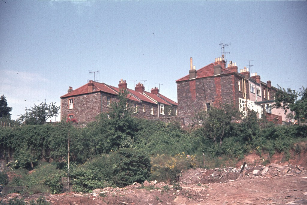 Houses in Grove View from Broom Hill, Stapleton, Bristol 1… Flickr