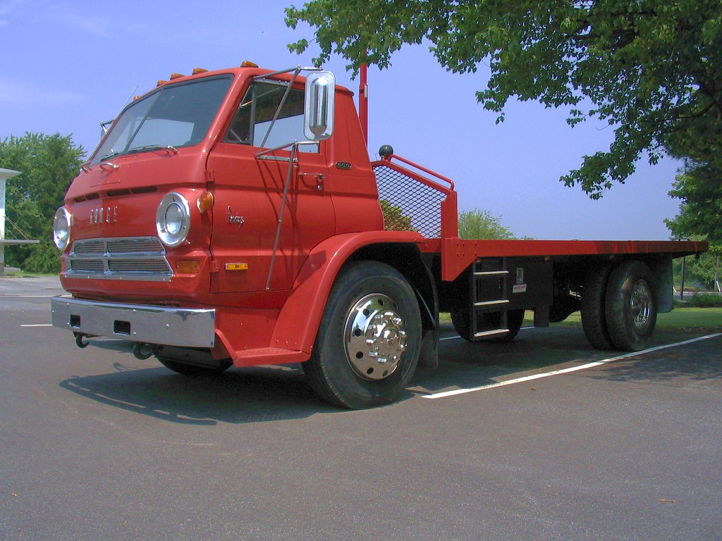 CLASSIC DODGE C.O.E. FLATBED TRUCK You just don't see this… Flickr