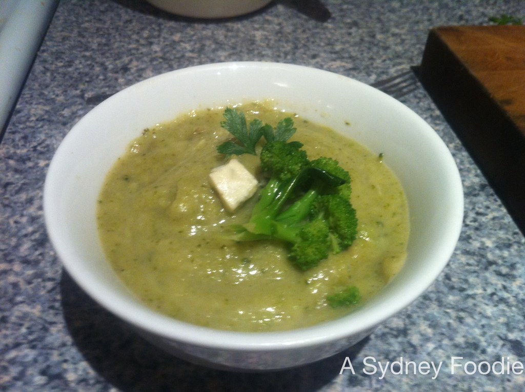 Broccoli, Zucchini and Blue Cheese Soup Broccoli, Zucchini… Flickr