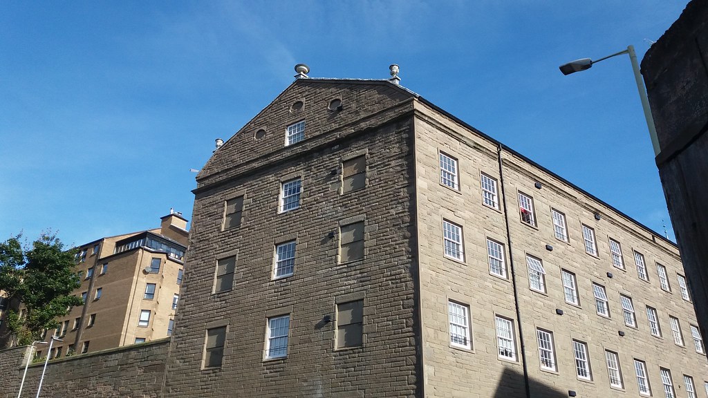 Princes Street, Dundee. 3rd October 2016 Ian Burgess Flickr