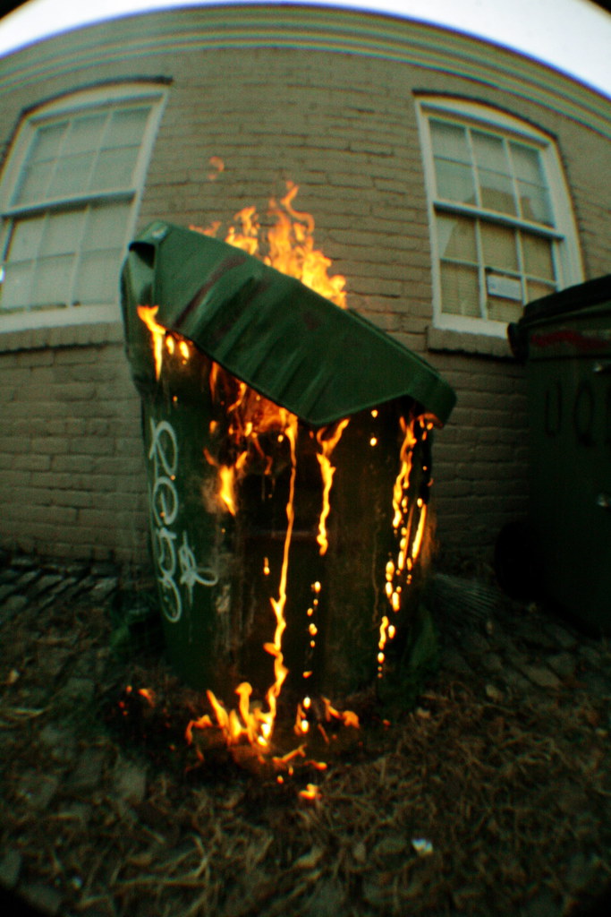 IMG_4313 random trash can on fire in my ally way spent 10 … Flickr