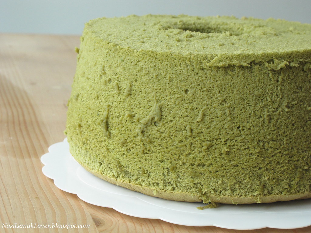 Green Tea chiffon cake with red bean cream Nasi Lemak Lover (http