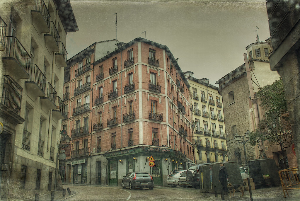 CALLE SEGOVIA MADRID (SPAIN) Para ver mis fotos como dia… Flickr