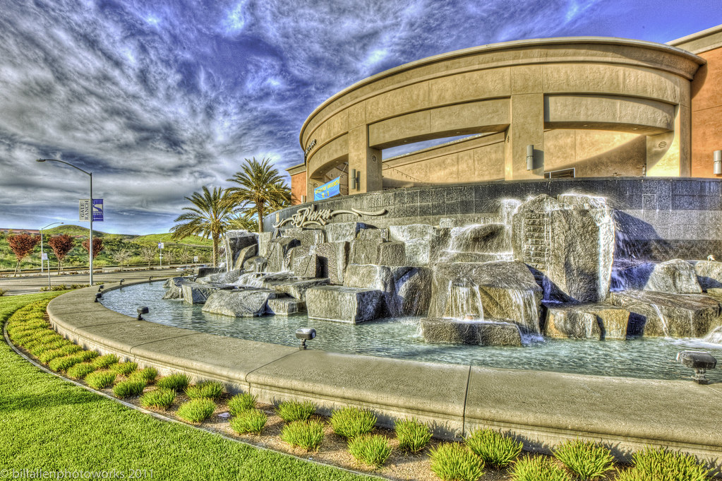 Plaza Fountain1 mild detail a Bill Allen Photoworks Flickr