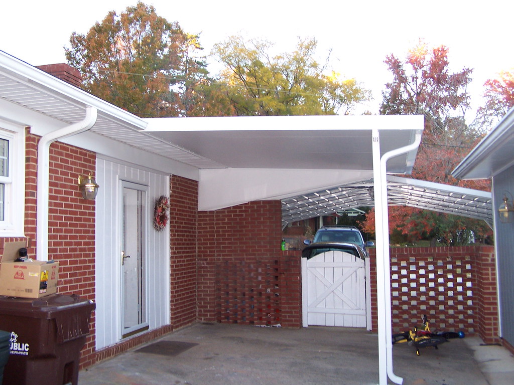 Patio Cover Provides a sheltered entrance from carport. ntm1909