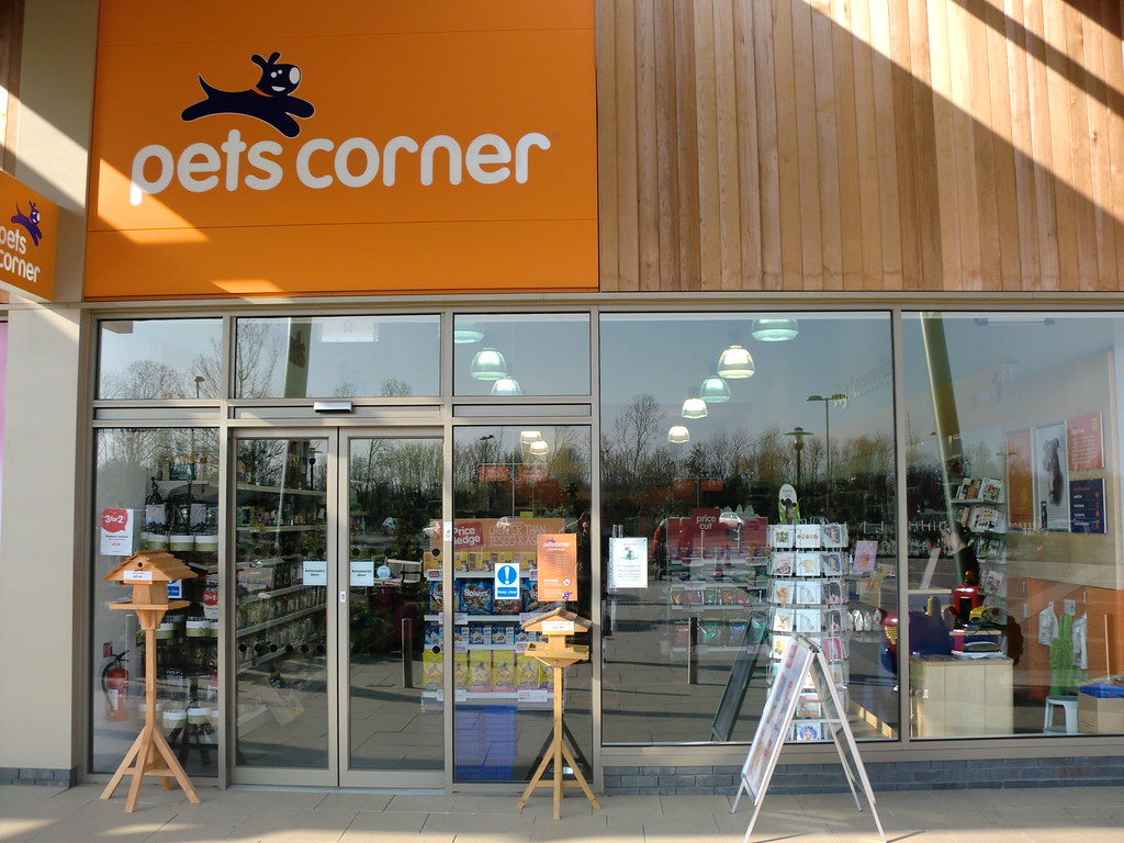 Pets Corner store at Peterborough Garden Park near Eye, Pe… Flickr