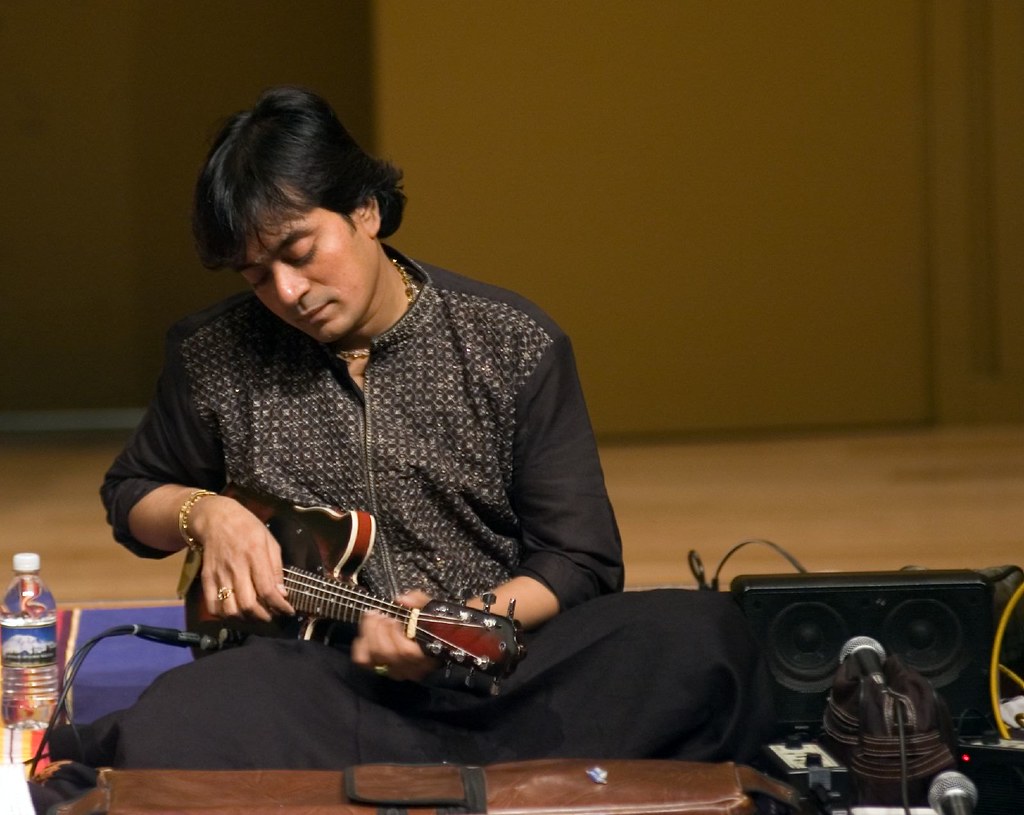 Pic001 Mandolin U Srinivas Deepak Lakshmanan Flickr