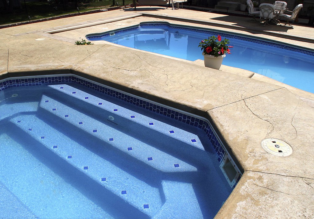 Raleigh Fiberglass Pools Splash Pools NC www.SplashPools… Flickr