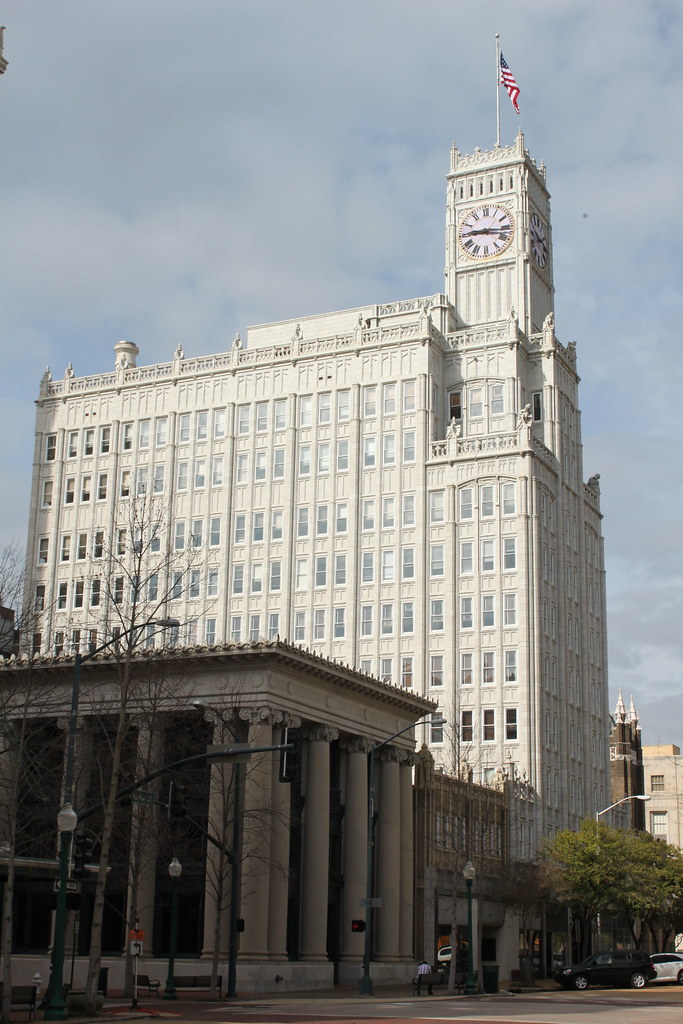 Lamar Life Building This Jackson landmark was Mississippi'… Flickr