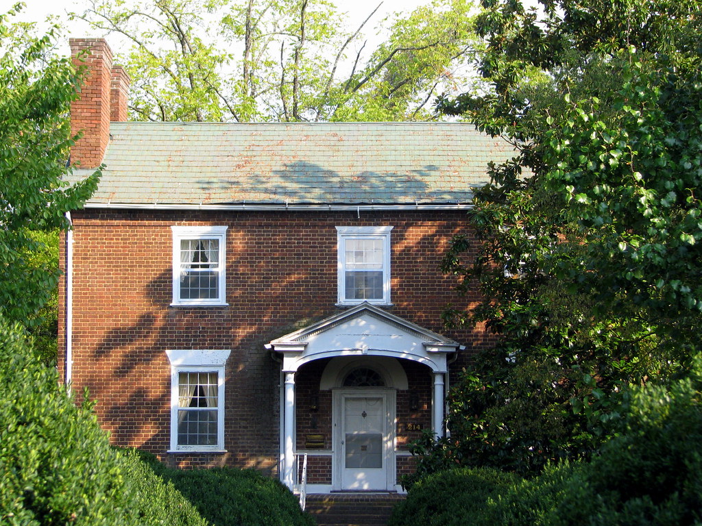 Historic House in Greeneville, TN This old brick house alo… Flickr