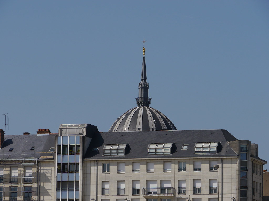 Nantes Dôme de l'église NotreDame de BonPort Vu depuis… Flickr