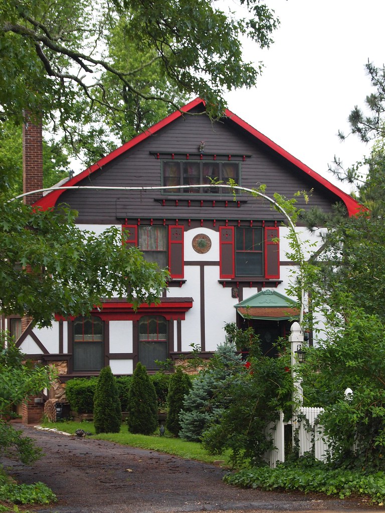 Handsome House along Big Bend Kirkwood, MO_P5206023 Flickr