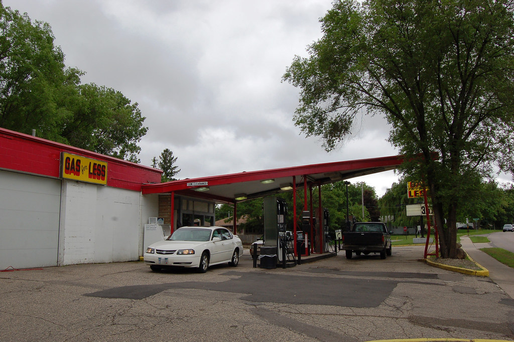 Minnesota, Bloomington, (former) Phillips 66 Gas Station (… Flickr