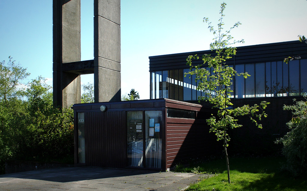 Kildrum Parish Church, Cumbernauld, Scotland Flickr