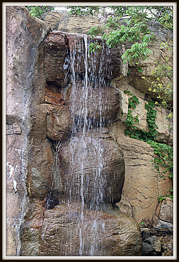 Waterfall at Memphis Zoo Just a picture of one of the many… Flickr