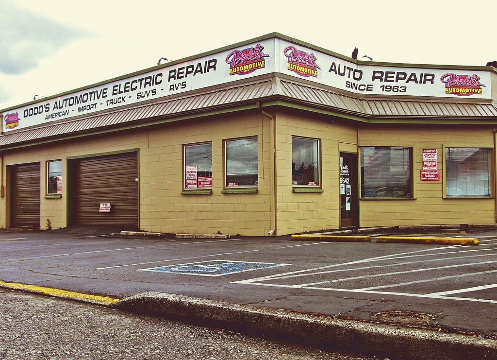 Dodd's auto shop Dodd's Automotive 5642 South Way T… Flickr