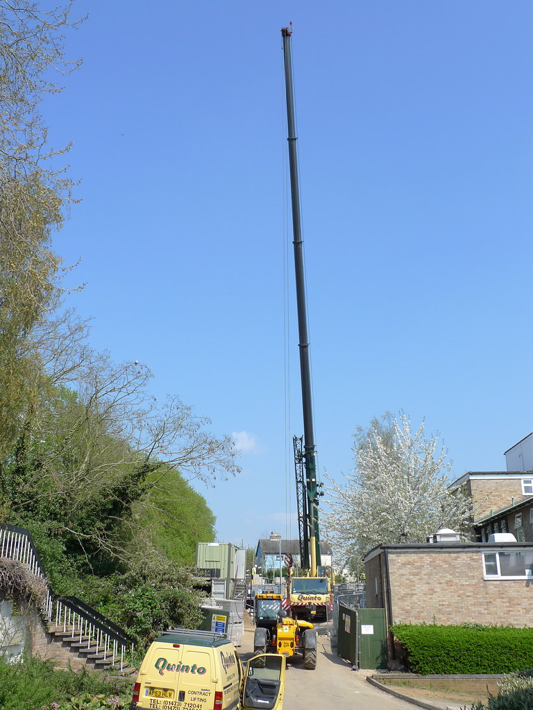 P1010026 Quinto Crane Hire 55 ton Liebherr mobile crane wi… Flickr