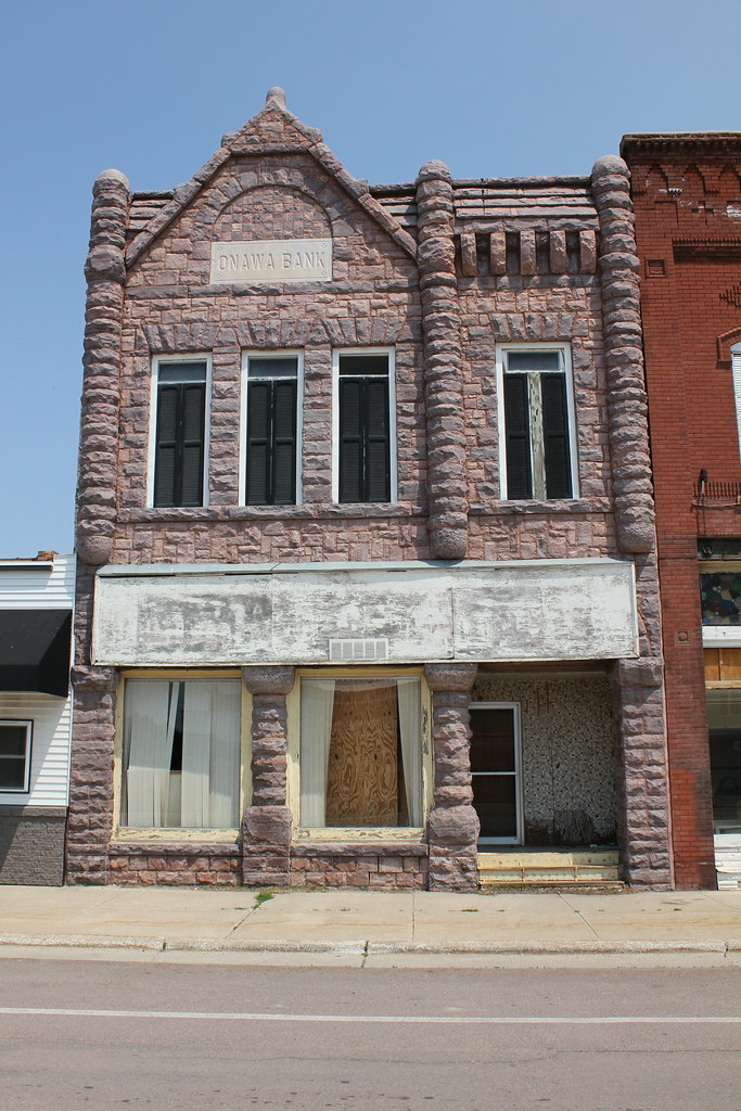 Onawa Bank Building Onawa, IA Tom McLaughlin Flickr