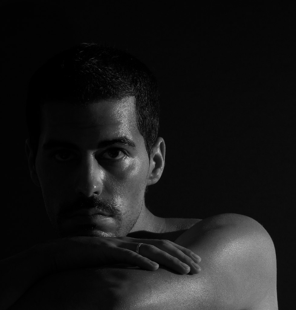selfportrait studio b&w my Facebook Clic Here my 500px Cl… Flickr