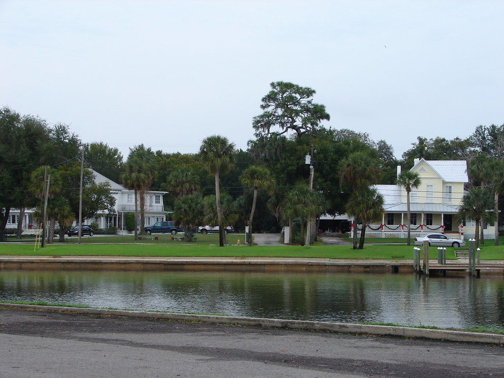 Spring Bayou (2006) Dec. 24, 2006 Jeff Miller Flickr
