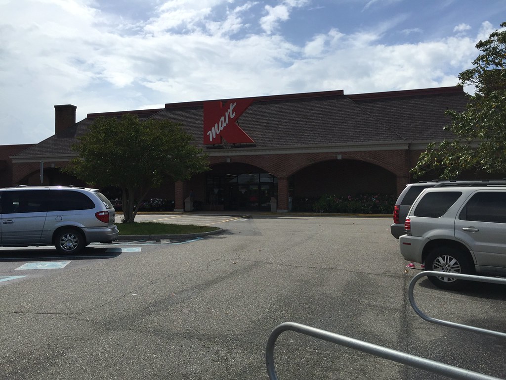 Kmart of Williamsburg Virginia. This store opened in the l… Flickr