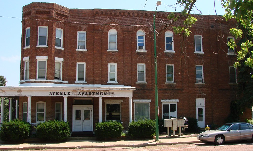 Hotel Auburn, NE Seth Gaines Flickr