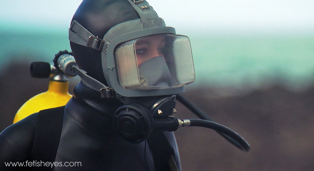 Aga Mask Beach Babe Video 04 Lady diver in wetsuit and Aga… Flickr
