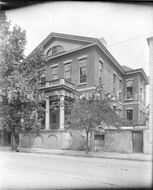 Charleston, 114 Broad Street Pinckney House, now the offic… Flickr