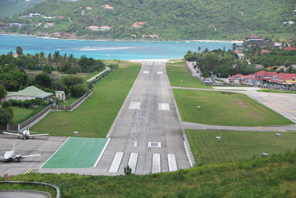 St Barts airport dguycar Flickr
