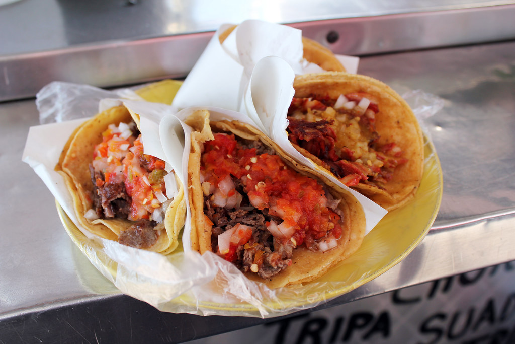 Tacos de asada y al pastor en Tijuana Guillermo Moreno Flickr