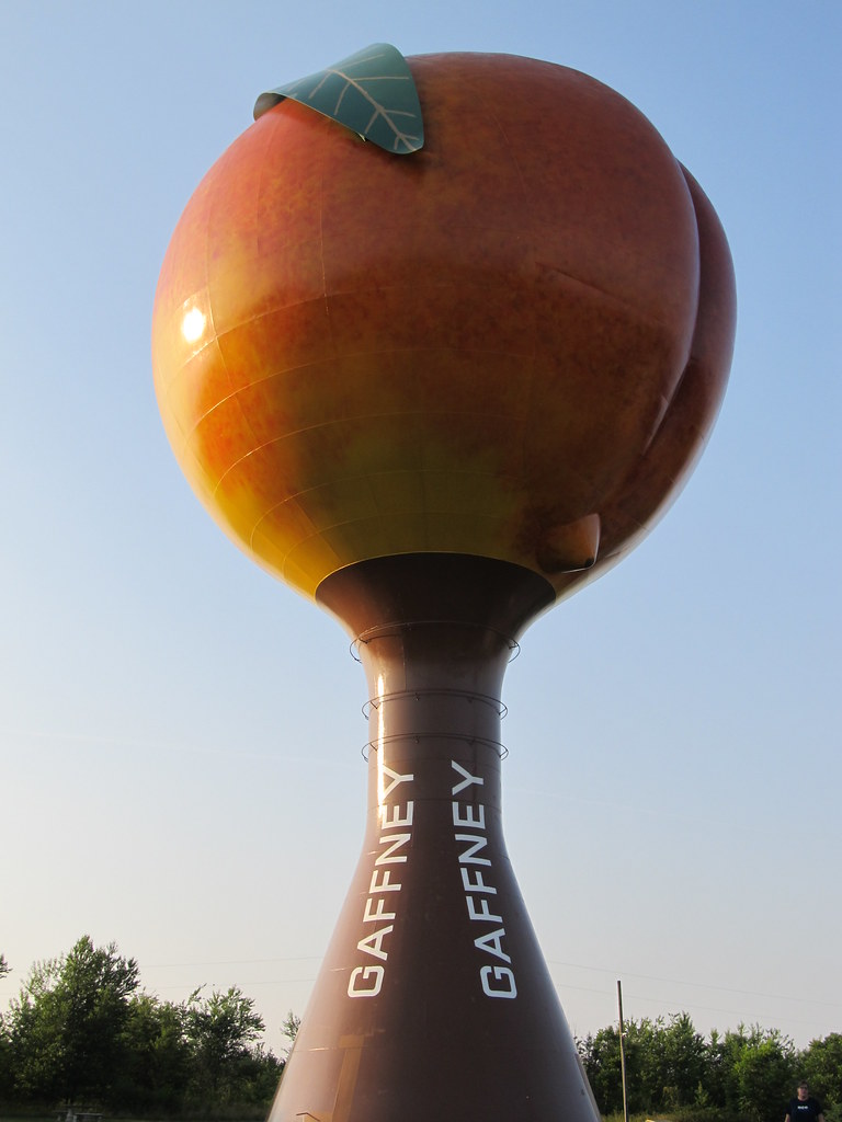 Gaffney peach (04) Peachoid, a 4story water tower resembl… Flickr