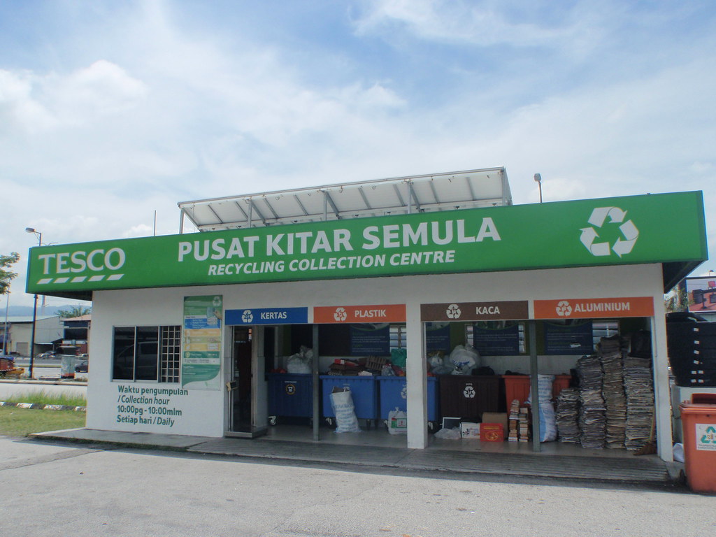 TESCO Recycling Centre a photo on Flickriver