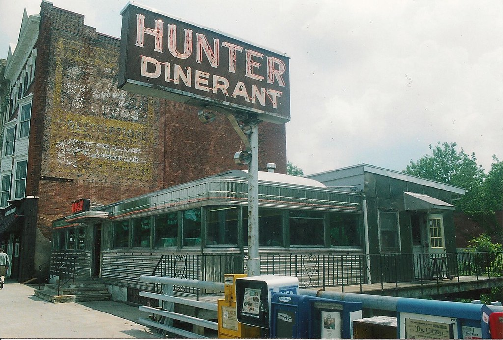 Auburn, NY Hunter Diner June 2006 Kevin Mueller Flickr