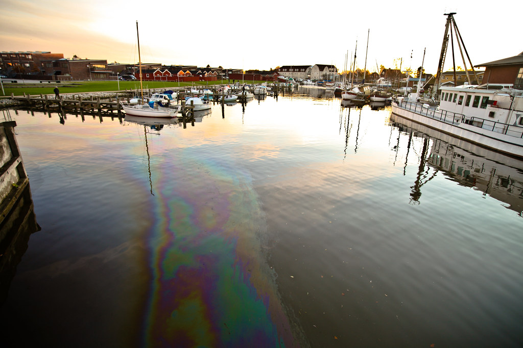 oil slick in the harbor opacity Flickr